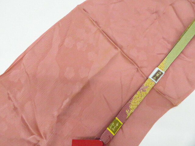 【サイズ・素材・お色】 帯締め 長さ：M サイズ ◆帯締め Mサイズ・・約145cm以上◆ ◆帯締め Lサイズ・・約180cm以上◆ ◆帯揚げ ・・生地幅 約28cm以上◆ 地色：くすみピンク|緑|赤紫 (1枚目の画像が近いお色かと思われます) 素材：正絹 【商品状態】 汚れ:帯揚げ汚れがございますが、着用可能です。 ランク:B その他: 【ランク説明】 N:新品・未使用品 S:未使用品に近い A:目立った傷や汚れはなく大変良い状態 B:多少の汚れありますが、着用可能 C:傷や汚れが見える部分にありますが、着用は可能 D:状態が悪くリメイク品やジャンク品としてお使いください。 【お読みください】 ※中古品だという点を御理解の上、ご入札ください ※商品画像は、パソコンの機種・モニターなどにより現品と色の違いが出る場合があります。 ※詳細は商品画像にてご確認ください。 ※日本国内から発送いたしております。 ※発送後は追跡番号をお知らせいたします。 ※スタッフによる手作業での検品採寸済み。 撮影：藤好　検品：北川　画像：松田　入力：松田 【検索キーワード】 中古 リサイクル着物 着物 kimono KIMONO 着付け教室 お茶会 初心者着物 正絹 木綿 絽 単衣 袷 カジュアル フォーマル 七五三 お宮参り 結婚式 お食事会 ショッピング お出かけ 破格 お値打ち 和服 帯 和装小物 20代 30代 40代 50代 60代 70代【仕立て上がり 和服 アウトレット リサイクル着物 通販 アイディーネット きもの】和装小物 帯締め帯揚げセット 高麗組 金糸 帯締 帯揚げ 25w12-15021