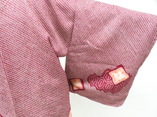 楽天スーパーセール最大80%OFF【中古】リサイクル着物 羽織 総絞り しつけ付 羽織紐別売り 正絹 着物 身丈約78cm 裄丈62cm 26z01-99【リサイクル】 IDnet