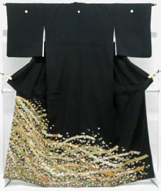 Kurotome - 【中古】リサイクル着物 黒留袖 五つ紋 中国スワトウ刺繍 金糸 正絹 着物 身丈約164cm 裄丈約65.5cm 26z01-112【リサイクル】 IDnet