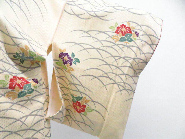 楽天スーパーセール最大80%OFF【中古】リサイクル着物 小紋 椿 正絹 着物 身丈約161.5cm 裄丈約64.5cm 26z01-130【リサイクル】 IDnet