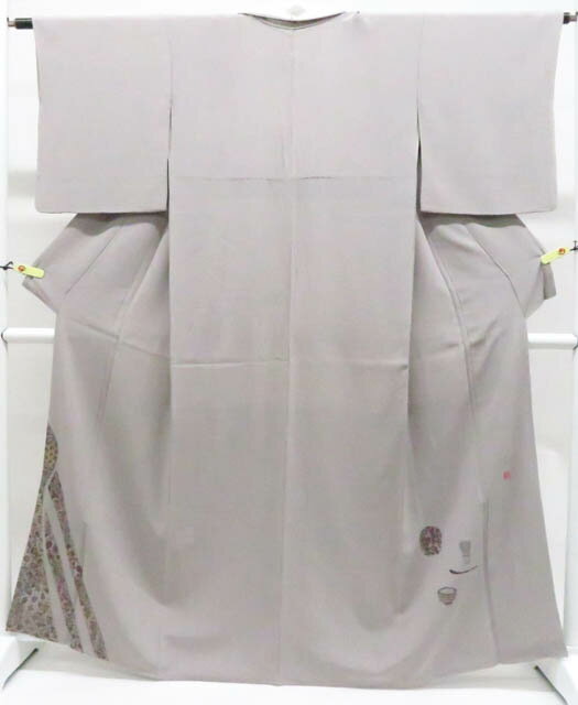 【中古】リサイクル着物 色留袖 縫い紋 作家物 落款入り 金彩 茶道具柄 訪問着仕立て 正絹 着物 身丈約165cm 裄丈約62cm 26z01-235【リサイクル】 IDnet