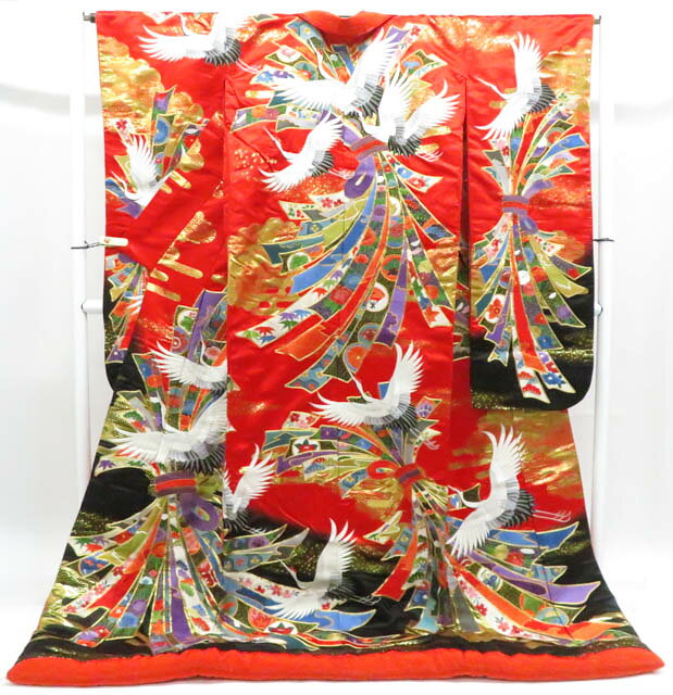 樂天商城 - 【中古】打掛 金駒刺繍 豪華着物 正絹 身丈193cm 裄丈66cm r8z01-3【リサイクル】 IDnet