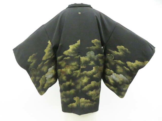 Haori - 【中古】リサイクル着物 黒羽織 昭和レトロ 縫紋 金糸 雲取 羽織紐付 正絹 着物 身丈約79cm 裄丈64cm 26z02-811【リサイクル】 IDnet