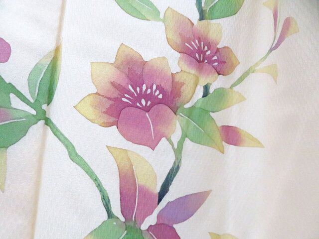 アイディーネットの【中古】リサイクル着物 付下げ 花 正絹 着物 身丈約149.5cm 裄丈約62cm 26z02-976【リサイクル】 IDnet｜アングル3