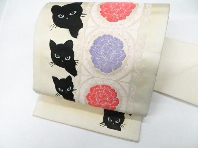 【中古】九寸名古屋帯 オリジナル お太鼓柄 銀糸 猫 ネコ 花 正絹 r8b03-19【リサイクル】 IDnet