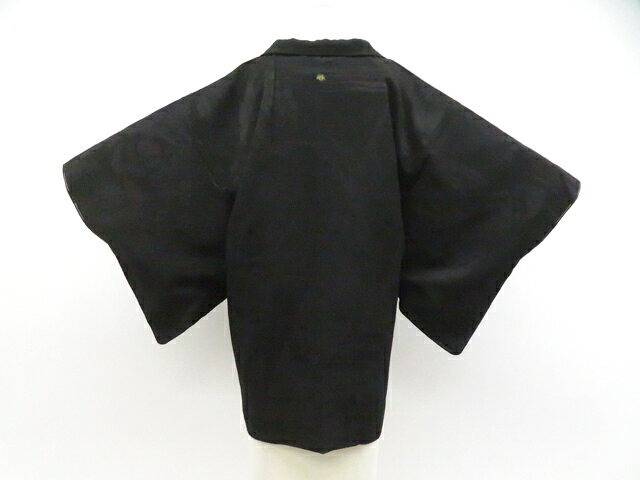Haori - 【中古】リサイクル着物 黒羽織 未使用 縫い紋 地紋入 しつけ付 羽織紐別売 正絹 着物 美品 身丈約81.0cm 裄丈約62.0cm 26z03-1508【リサイクル】 IDnet