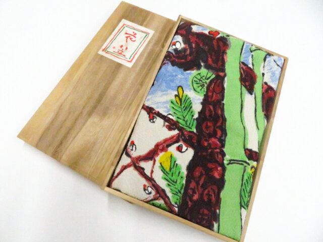 Rakuten - 【中古】和装小物 和雑貨 風呂敷 ちりめん 落款入 木箱入 26w05-6668【リサイクル】 IDnet