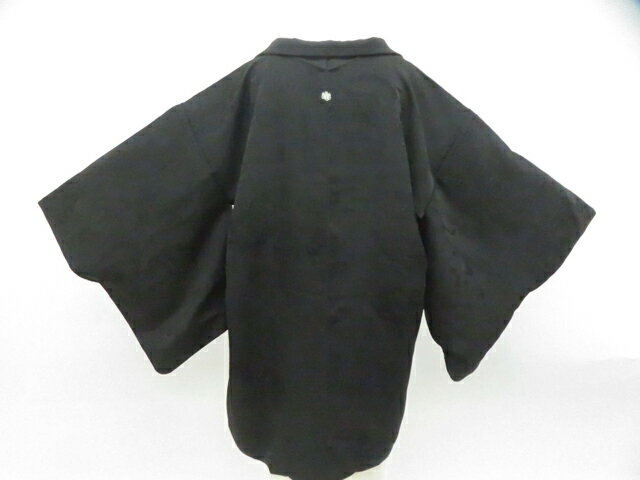 樂天商城 - 【中古】リサイクル着物 黒羽織 一つ紋 羽織紐別売り 地紋入り 着物 美品 正絹 身丈約83cm 裄丈約64.5cm 26z05-2829【リサイクル】 IDnet