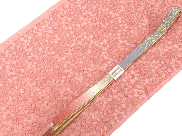 【サイズ・素材・お色】 帯締め 長さ：M サイズ(cm) ◆帯締め Mサイズ・・約145cm以上◆ ◆帯締め Lサイズ・・約180cm以上◆ ◆帯揚げ ・・生地幅 約28cm以上◆ 地色：薄くすみ赤、灰紫 (1枚目の画像が近いお色かと思われます) 素材：正絹・ 【商品状態】 汚れ:なし。 ランク:S その他: 【ランク説明】 N:新品・未使用品 S:未使用品に近い A:目立った傷や汚れはなく大変良い状態 B:多少の汚れありますが、着用可能 C:傷や汚れが見える部分にありますが、着用は可能 D:状態が悪くリメイク品やジャンク品としてお使いください。 【お読みください】 ※中古品だという点を御理解の上、ご入札ください ※商品画像は、パソコンの機種・モニターなどにより現品と色の違いが出る場合があります。 ※詳細は商品画像にてご確認ください。 ※日本国内から発送いたしております。 ※発送後は追跡番号をお知らせいたします。 ※スタッフによる手作業での検品採寸済み。 撮影：北川　検品：小山　画像：松田　入力：小山 【検索キーワード】 中古 リサイクル着物 着物 kimono KIMONO 着付け教室 お茶会 初心者着物 正絹 木綿 絽 単衣 袷 カジュアル フォーマル 七五三 お宮参り 結婚式 お食事会 ショッピング お出かけ 破格 お値打ち 和服 帯 和装小物 20代 30代 40代 50代 60代 70代【仕立て上がり 和服 アウトレット リサイクル着物 通販 アイディーネット きもの】和装小物 帯締め帯揚げセット 帯締 帯揚 高麗組 金糸 美品 26w07-10165
