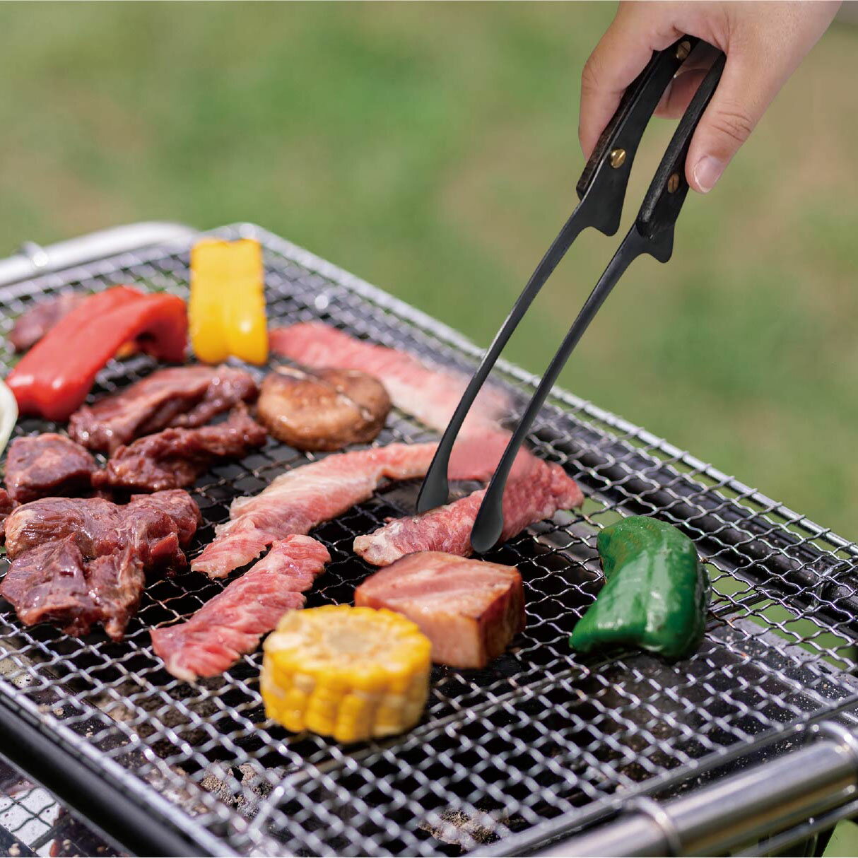 【送料込】バーベキュートング Montagna 焼肉 トング 2本セット 木製 ウッド ハンドル ステンレス バーベキュー BBQ アウトドア 自立 先細 設計...