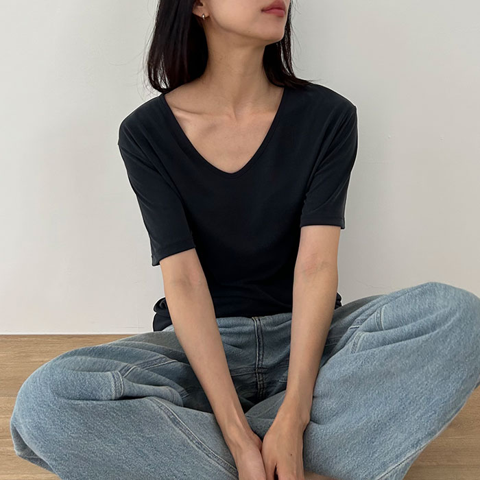 Rakuten - 【didot.showroom】シルクタッチUネックT/レディース トップス Tシャツ 半袖 Uネック シルクタッチ 薄手 韓国 Didot Didot.showroom