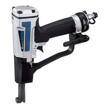 【マキタ MAKITA】　AG090　ばら釘打ち機　90mm鉄丸釘☆