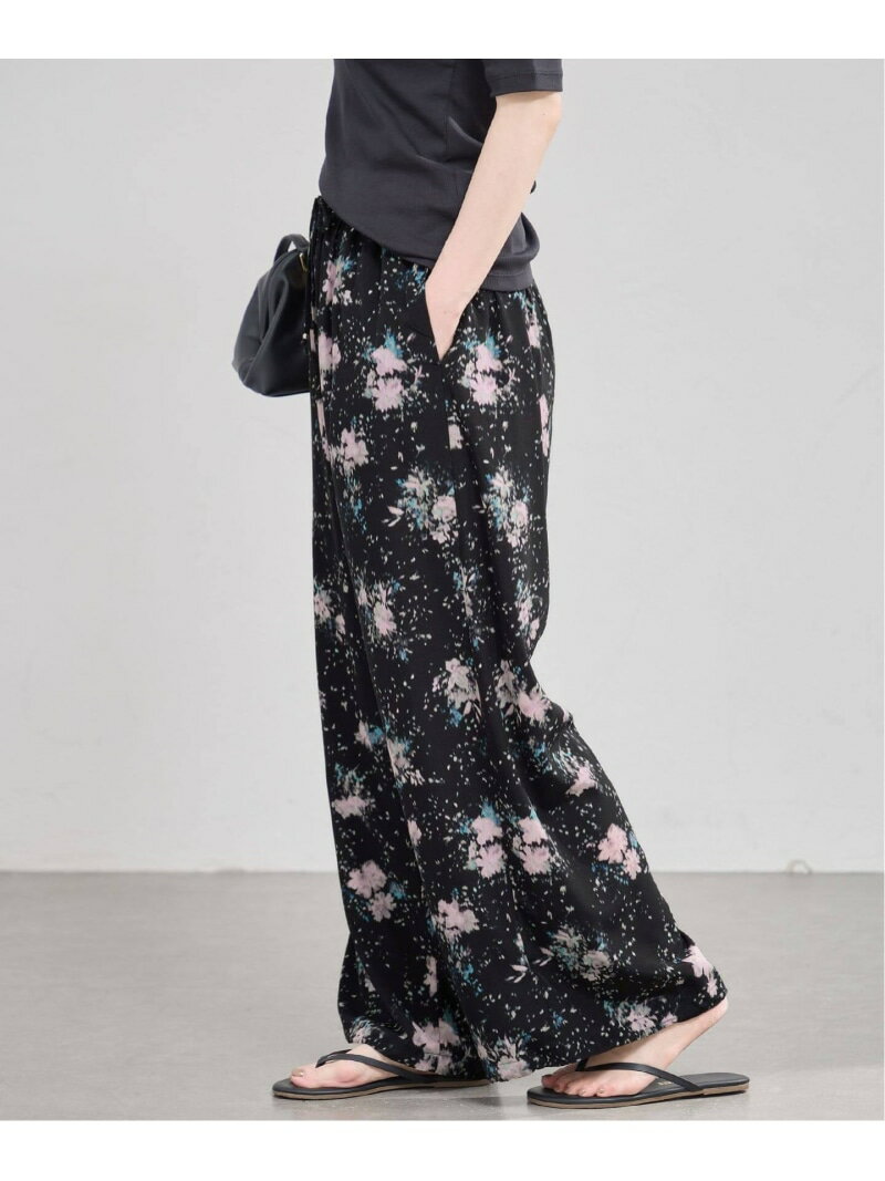 Rakuten - フラワープリントドロストパンツ IENA イエナ パンツ その他のパンツ ブラウン ブラック【送料無料】[Rakuten Fashion]