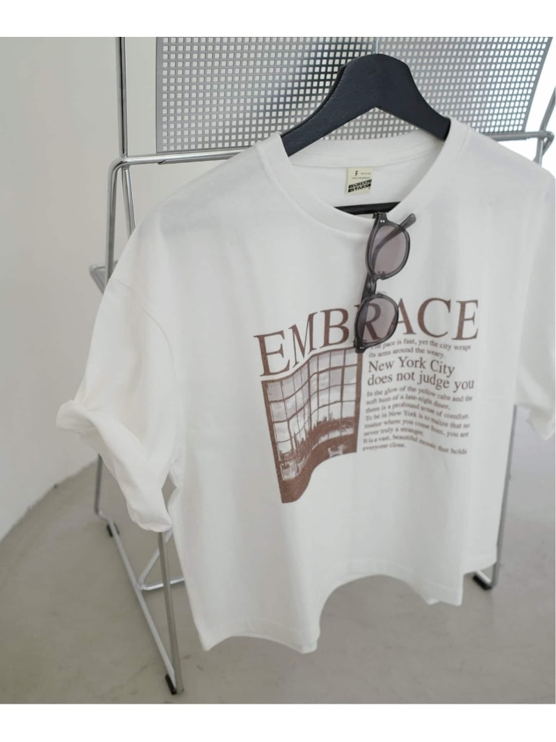 Rakuten - SCREEN STARS/スクリーンスターズ SLOBE別注 ショートニュースペーパーTEE SLOBE IENA スローブ イエナ トップス カットソー・Tシャツ ピンク ホワイト【送料無料】[Rakuten Fashion]