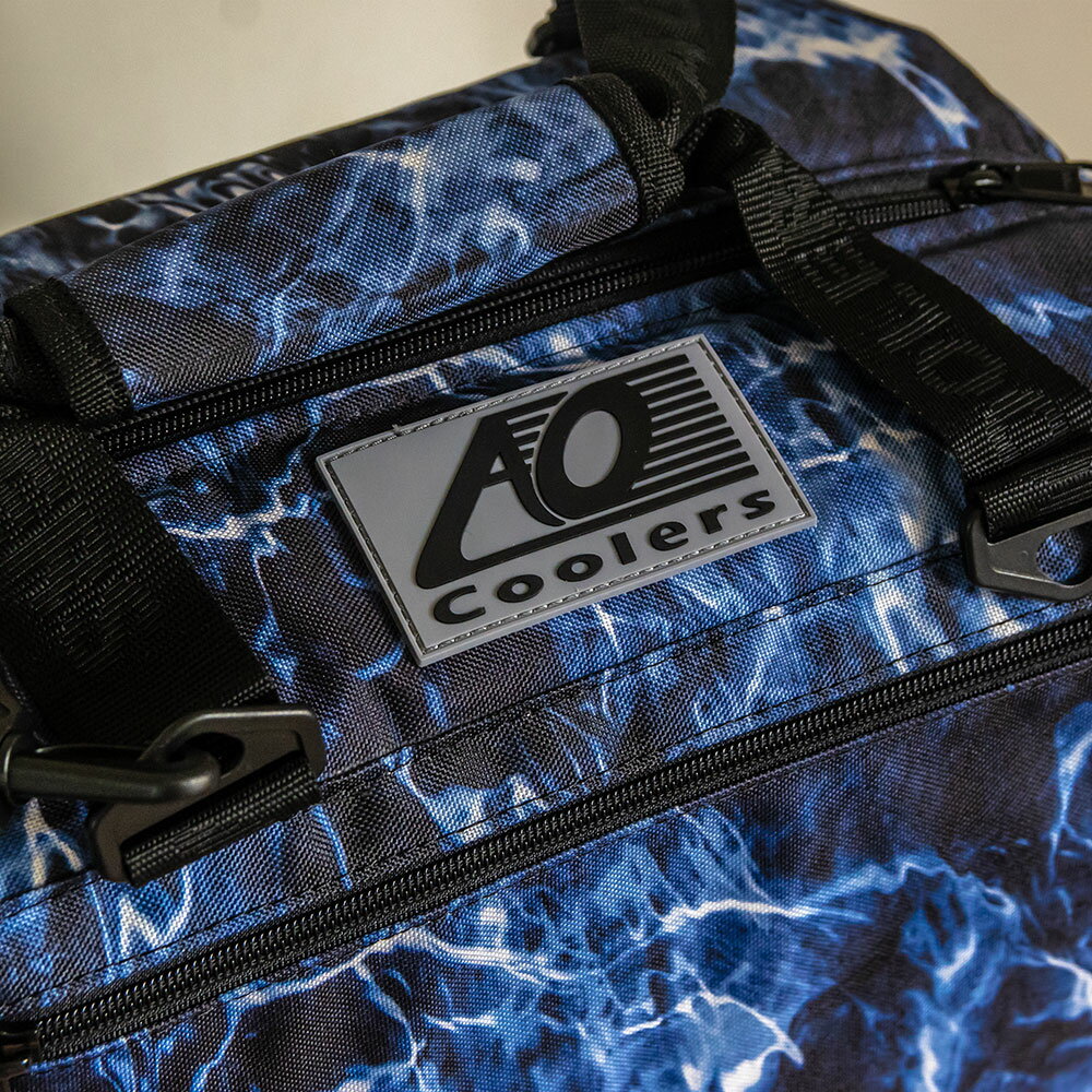 AOクーラーズ AOcoolers エーオー クーラーズ 48 パック キャンバス ソフトクーラーバッグ ブルーフィン クーラーボックス 48缶用 45.4L モッシーオーク 迷彩 ハンターシリーズ通販格安セール情報 楽天 通販