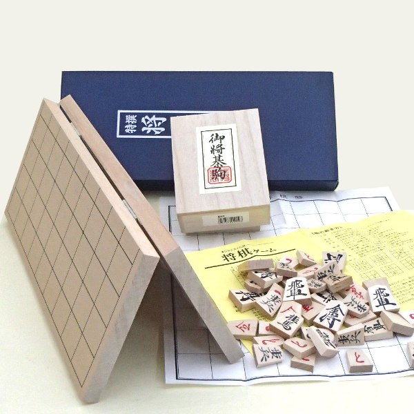 木製将棋セット　新桂4号折将棋盤と優良押駒の将棋セット（セール）のサムネイル