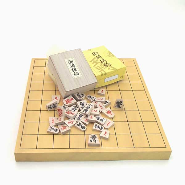 木製将棋盤セット　新かや1寸卓上接合将棋盤竹としっかり太字の国産将棋駒特選（裏赤）