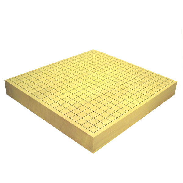 碁盤：新かや二寸卓上接合碁盤　安心のランク　松　 ゴムパッド付き 木のクセが少ない安心のランク松です。 囲碁好きのあの方へプレゼントにも最適 サイズ：約42×46cmです。 厚さ：二寸（約57mm） 新かや碁盤：洋材スプルースを使って作った碁盤です。 碁盤はやや、黄褐色味をおびています。 色目のやさしい、厚さの十分な碁盤です！ プレゼントラッピングも承ります。 ※北海道は別途送料550円、沖縄・離島へのお届けには別途送料1500円となります。 北海道・沖縄・離島へのお届けは配達日時指定を承っていません。北海道・沖縄・離島へのお届けは送料別途