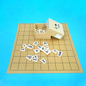 将棋セット　塩ビの将棋盤とプラスチック製将棋駒歩心（特価）