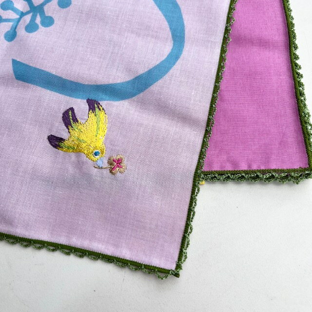 ひびのこづえ ハンカチ　HAPPY　ホワイト