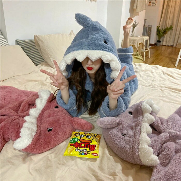 サメ パジャマ 上下 セットアップ フランネル 着ぐるみ 着る毛布 ルームウェア ブランケット ナイトウェア 部屋着 柔らかい 大人 子供 レディース かわいい きぐるみ 防寒 暖かい ふわモコ 洗える お昼寝毛布 おしゃれ shark 変身 仮装 パーティー
