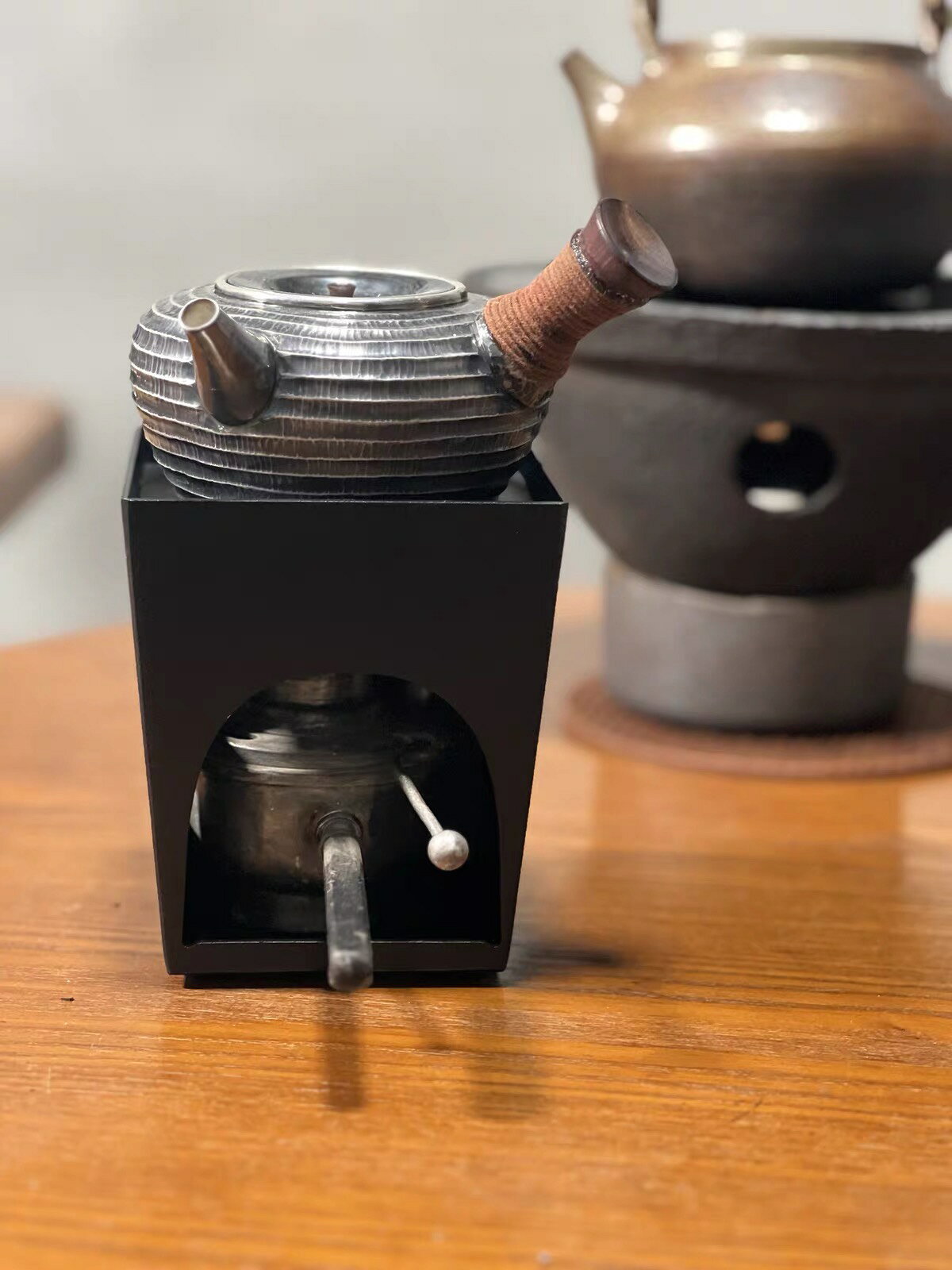 monotoneストア楽天市場店の鉄製 ポットウォーマー お茶 沸かす 茶器 加熱 茶こうろ 小皿 茶葉用 おしゃれ シンプル インテリア アロマキャンドル 直火 ほうじ茶｜アングル3