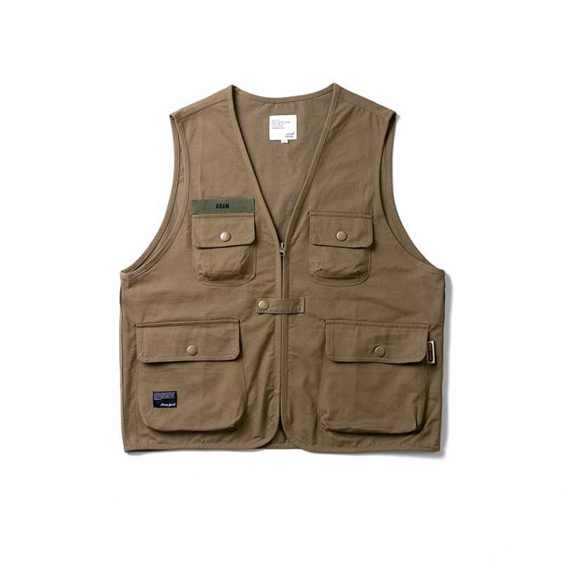 【多機能】通気性が良く、速乾性防風性防汚性にも優れています。抜群の収納力と軽量性、耐久性も揃えるベストです。季節や用途を問わず万能に使えるアイテムです。【適合場合】釣り（フィッシング）はもちろん、ウオーキング、登山、撮影、散歩、作業、キャンプ、遠足 、旅行などの幅広いなどのアウトドアシーンにお使いいただきます関連キーワード:メッシュベスト 送料無料 多機能ベスト アウトドアウェア 男女兼用 メッシュ 涼しい ウォーキング 登山 釣り 旅行 海外旅行 アウトドア キャンプ 父の日 父親 父 夏 ジャンパー メンズファッション カジュアル アウター 春夏 ベストアウトドア ミリタリーベスト 紳士用 彼氏 お父さん 父の日 息子 大学生 プレゼント おしゃれ 大きいサイズ 上着 アウター 無地 ファション シンプル M L XL XXL 4L 5L おしゃれ カッコイイ ブラック ネイビー カーキ グリーン 防災 旅行 紳士 敬老の日 アウトドアベスト お釣り 撮影 登山旅行 大人気 春 夏 大人気 新作ベスト お釣りベスト フィッシングベスト カメラマン マウンテンベスト 開襟 トップス 遠足 渓流 新作 お兄系 ジャケット マウンテンパーカー メンズ ノーカラー ミリタリージャケット ウインドブレーカー アウター ブルゾン 大きいサイズ 秋 薄手 30代 40代 50代