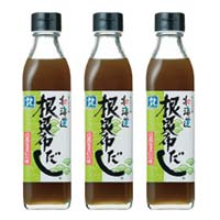 北海道 根昆布だし 300ml×3本セット 北海道特産の日高昆布を、ぎゅっと凝縮した美味しい昆布だしです。お味噌汁や煮物、鍋物等にお使いいただけます。お得な3本セット。 製造元:北海道ケンソ 内容量:300ml×3本 お料理のコクと旨みを一層引き立てます。 「北海道 根昆布だし 300ml×3本セット」は、北海道日高産の昆布エキスを主原料とした濃縮液体だしです。昆布の成分・味を損なうことなく旨みを丸ごと瓶詰にしました。さまざまな料理に使え、コクと旨みを一層引き立てます。毎日のお味噌汁や煮物、鍋物等に少量でお使いいただけます。お得な3本セット。 北海道 根昆布だし 300ml のお召し上がり方 使用例(4人家族での目安量となります。) 鍋物・・・大さじ1〜2杯位 味噌汁・・・大さじ1杯位 お吸い物・・・大さじ1杯位 野菜炒め・煮魚等・・・大さじ1杯位 おでん・・・大さじ1〜2杯位 湯豆腐・・・大さじ1〜2杯位 めんつゆ・・・大さじ1杯位、塩と醤油にて加減 炊き込みご飯・・・米3合、大さじ1杯 だし巻き玉子・・・卵2個と水少々、小さじ1杯 原材料 昆布エキス、日高産根昆布、食塩、調味料(アミノ酸等)、増粘多糖類、くん液 (原材料の一部に大豆を含む) 広告文責:いいもの健康有限会社 電話番号: 042-498-2113