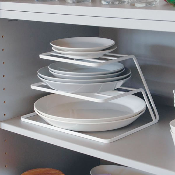 Rakuten - 山崎実業 食器 収納 tower タワー ディッシュストレージ 3段 ホワイト 7509 ｜ 皿 置き 食器棚 整理 省スペース デッドスペース 有効活用 カップボード バックボード