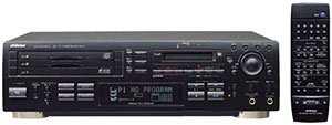 【中古】Victor ビクター XU-D400 MKII 3枚CDチェンジャー/MDレコーダー MDLP【メーカー名】【メーカー型番】【ブランド名】JVCケンウッド【商品説明】Victor ビクター XU-D400 MKII 3枚CDチェンジャー/MDレコーダー MDLPこちらの商品は中古品となっております。 画像はイメージ写真ですので 商品のコンディション・付属品の有無については入荷の度異なります。 買取時より付属していたものはお付けしておりますが付属品や消耗品に保証はございません。 商品ページ画像以外の付属品はございませんのでご了承下さいませ。 中古品のため使用に影響ない程度の使用感・経年劣化（傷、汚れなど）がある場合がございます。 また、中古品の特性上ギフトには適しておりません。 当店では初期不良に限り 商品到着から7日間は返品を受付けております。 他モールとの併売品の為 完売の際はご連絡致しますのでご了承ください。 プリンター・印刷機器のご注意点 インクは配送中のインク漏れ防止の為、付属しておりませんのでご了承下さい。 ドライバー等ソフトウェア・マニュアルはメーカーサイトより最新版のダウンロードをお願い致します。 ゲームソフトのご注意点 特典・付属品・パッケージ・プロダクトコード・ダウンロードコード等は 付属していない場合がございますので事前にお問合せ下さい。 商品名に「輸入版 / 海外版 / IMPORT 」と記載されている海外版ゲームソフトの一部は日本版のゲーム機では動作しません。 お持ちのゲーム機のバージョンをあらかじめご参照のうえ動作の有無をご確認ください。 輸入版ゲームについてはメーカーサポートの対象外です。 DVD・Blu-rayのご注意点 特典・付属品・パッケージ・プロダクトコード・ダウンロードコード等は 付属していない場合がございますので事前にお問合せ下さい。 商品名に「輸入版 / 海外版 / IMPORT 」と記載されている海外版DVD・Blu-rayにつきましては 映像方式の違いの為、一般的な国内向けプレイヤーにて再生できません。 ご覧になる際はディスクの「リージョンコード」と「映像方式※DVDのみ」に再生機器側が対応している必要があります。 パソコンでは映像方式は関係ないため、リージョンコードさえ合致していれば映像方式を気にすることなく視聴可能です。 商品名に「レンタル落ち 」と記載されている商品につきましてはディスクやジャケットに管理シール（値札・セキュリティータグ・バーコード等含みます）が貼付されています。 ディスクの再生に支障の無い程度の傷やジャケットに傷み（色褪せ・破れ・汚れ・濡れ痕等）が見られる場合がありますので予めご了承ください。 2巻セット以上のレンタル落ちDVD・Blu-rayにつきましては、複数枚収納可能なトールケースに同梱してお届け致します。 トレーディングカードのご注意点 当店での「良い」表記のトレーディングカードはプレイ用でございます。 中古買取り品の為、細かなキズ・白欠け・多少の使用感がございますのでご了承下さいませ。 再録などで型番が違う場合がございます。 違った場合でも事前連絡等は致しておりませんので、型番を気にされる方はご遠慮ください。 ご注文からお届けまで 1、ご注文⇒ご注文は24時間受け付けております。 2、注文確認⇒ご注文後、当店から注文確認メールを送信します。 3、お届けまで3-10営業日程度とお考え下さい。 　※海外在庫品の場合は3週間程度かかる場合がございます。 4、入金確認⇒前払い決済をご選択の場合、ご入金確認後、配送手配を致します。 5、出荷⇒配送準備が整い次第、出荷致します。発送後に出荷完了メールにてご連絡致します。 　※離島、北海道、九州、沖縄は遅れる場合がございます。予めご了承下さい。 当店ではすり替え防止のため、シリアルナンバーを控えております。 万が一すり替え等ありました場合は然るべき対応をさせていただきます。 お客様都合によるご注文後のキャンセル・返品はお受けしておりませんのでご了承下さい。 電話対応はしておりませんので質問等はメッセージまたはメールにてお願い致します。