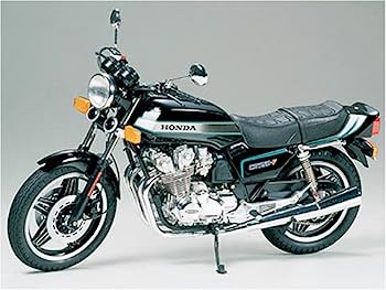 【中古】（非常に良い）タミヤ 1/6 オートバイシリーズ No.20 ホンダ CB750F プラモデル 16020【メーカー名】【メーカー型番】【ブランド名】タミヤ(TAMIYA)【商品説明】タミヤ 1/6 オートバイシリーズ No.20 ホンダ CB750F プラモデル 16020こちらの商品は中古品となっております。 画像はイメージ写真ですので 商品のコンディション・付属品の有無については入荷の度異なります。 買取時より付属していたものはお付けしておりますが付属品や消耗品に保証はございません。 商品ページ画像以外の付属品はございませんのでご了承下さいませ。 中古品のため使用に影響ない程度の使用感・経年劣化（傷、汚れなど）がある場合がございます。 また、中古品の特性上ギフトには適しておりません。 当店では初期不良に限り 商品到着から7日間は返品を受付けております。 他モールとの併売品の為 完売の際はご連絡致しますのでご了承ください。 プリンター・印刷機器のご注意点 インクは配送中のインク漏れ防止の為、付属しておりませんのでご了承下さい。 ドライバー等ソフトウェア・マニュアルはメーカーサイトより最新版のダウンロードをお願い致します。 ゲームソフトのご注意点 特典・付属品・パッケージ・プロダクトコード・ダウンロードコード等は 付属していない場合がございますので事前にお問合せ下さい。 商品名に「輸入版 / 海外版 / IMPORT 」と記載されている海外版ゲームソフトの一部は日本版のゲーム機では動作しません。 お持ちのゲーム機のバージョンをあらかじめご参照のうえ動作の有無をご確認ください。 輸入版ゲームについてはメーカーサポートの対象外です。 DVD・Blu-rayのご注意点 特典・付属品・パッケージ・プロダクトコード・ダウンロードコード等は 付属していない場合がございますので事前にお問合せ下さい。 商品名に「輸入版 / 海外版 / IMPORT 」と記載されている海外版DVD・Blu-rayにつきましては 映像方式の違いの為、一般的な国内向けプレイヤーにて再生できません。 ご覧になる際はディスクの「リージョンコード」と「映像方式※DVDのみ」に再生機器側が対応している必要があります。 パソコンでは映像方式は関係ないため、リージョンコードさえ合致していれば映像方式を気にすることなく視聴可能です。 商品名に「レンタル落ち 」と記載されている商品につきましてはディスクやジャケットに管理シール（値札・セキュリティータグ・バーコード等含みます）が貼付されています。 ディスクの再生に支障の無い程度の傷やジャケットに傷み（色褪せ・破れ・汚れ・濡れ痕等）が見られる場合がありますので予めご了承ください。 2巻セット以上のレンタル落ちDVD・Blu-rayにつきましては、複数枚収納可能なトールケースに同梱してお届け致します。 トレーディングカードのご注意点 当店での「良い」表記のトレーディングカードはプレイ用でございます。 中古買取り品の為、細かなキズ・白欠け・多少の使用感がございますのでご了承下さいませ。 再録などで型番が違う場合がございます。 違った場合でも事前連絡等は致しておりませんので、型番を気にされる方はご遠慮ください。 ご注文からお届けまで 1、ご注文⇒ご注文は24時間受け付けております。 2、注文確認⇒ご注文後、当店から注文確認メールを送信します。 3、お届けまで3-10営業日程度とお考え下さい。 　※海外在庫品の場合は3週間程度かかる場合がございます。 4、入金確認⇒前払い決済をご選択の場合、ご入金確認後、配送手配を致します。 5、出荷⇒配送準備が整い次第、出荷致します。発送後に出荷完了メールにてご連絡致します。 　※離島、北海道、九州、沖縄は遅れる場合がございます。予めご了承下さい。 当店ではすり替え防止のため、シリアルナンバーを控えております。 万が一すり替え等ありました場合は然るべき対応をさせていただきます。 お客様都合によるご注文後のキャンセル・返品はお受けしておりませんのでご了承下さい。 電話対応はしておりませんので質問等はメッセージまたはメールにてお願い致します。