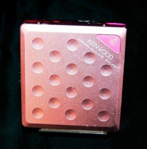 【中古】(非常に良い)KENWOOD ケンウッド DMC-P33-P ピンク ポータブルMDプレーヤー MDLP対応 (MD再生専用機/MDウォークマン)