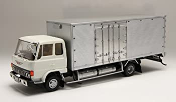 【中古】フジミ模型 1/32 はたらくトラックシリーズNo.5 日野レンジャー 4E アルミパネル仕様当店取り扱いの中古品についてこちらの商品は中古品となっております。 付属品の有無については入荷の度異なり、商品タイトルに付属品についての記載がない場合もございますので、ご不明な場合はメッセージにてお問い合わせください。 買取時より付属していたものはお付けしておりますが、付属品や消耗品に保証はございません。中古品のため、使用に影響ない程度の使用感・経年劣化（傷、汚れなど）がある場合がございますのでご了承下さい。また、中古品の特性上ギフトには適しておりません。当店は専門店ではございませんので、製品に関する詳細や設定方法はメーカーへ直接お問い合わせいただきますようお願い致します。 画像はイメージ写真です。ビデオデッキ、各プレーヤーなど在庫品によってリモコンが付属してない場合がございます。限定版の付属品、ダウンロードコードなどの付属品は無しとお考え下さい。中古品の場合、基本的に説明書・外箱・ドライバーインストール用のCD-ROMはついておりませんので、ご了承の上お買求め下さい。当店での中古表記のトレーディングカードはプレイ用でございます。中古買取り品の為、細かなキズ・白欠け・多少の使用感がございますのでご了承下さいませ。ご返品について当店販売の中古品につきまして、初期不良に限り商品到着から7日間はご返品を受付けておりますので 到着後、なるべく早く動作確認や商品確認をお願い致します。1週間を超えてのご連絡のあったものは、ご返品不可となりますのでご了承下さい。中古品につきましては商品の特性上、お客様都合のご返品は原則としてお受けしておりません。ご注文からお届けまでご注文は24時間受け付けております。当店販売の中古品のお届けは国内倉庫からの発送の場合は3営業日〜10営業日前後とお考え下さい。 海外倉庫からの発送の場合は、一旦国内委託倉庫へ国際便にて配送の後にお客様へお送り致しますので、お届けまで3週間から1カ月ほどお時間を頂戴致します。※併売品の為、在庫切れの場合はご連絡させて頂きます。※離島、北海道、九州、沖縄は遅れる場合がございます。予めご了承下さい。※ご注文後、当店より確認のメールをする場合がございます。ご返信が無い場合キャンセルとなりますので予めご了承くださいませ。
