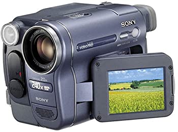 【中古】ソニー SONY CCD-TRV116 ハイエイトビデオカメラレコーダー当店取り扱いの中古品についてこちらの商品は中古品となっております。 付属品の有無については入荷の度異なり、商品タイトルに付属品についての記載がない場合もございますので、ご不明な場合はメッセージにてお問い合わせください。 買取時より付属していたものはお付けしておりますが、付属品や消耗品に保証はございません。中古品のため、使用に影響ない程度の使用感・経年劣化（傷、汚れなど）がある場合がございますのでご了承下さい。また、中古品の特性上ギフトには適しておりません。当店は専門店ではございませんので、製品に関する詳細や設定方法はメーカーへ直接お問い合わせいただきますようお願い致します。 画像はイメージ写真です。ビデオデッキ、各プレーヤーなど在庫品によってリモコンが付属してない場合がございます。限定版の付属品、ダウンロードコードなどの付属品は無しとお考え下さい。中古品の場合、基本的に説明書・外箱・ドライバーインストール用のCD-ROMはついておりませんので、ご了承の上お買求め下さい。当店での中古表記のトレーディングカードはプレイ用でございます。中古買取り品の為、細かなキズ・白欠け・多少の使用感がございますのでご了承下さいませ。ご返品について当店販売の中古品につきまして、初期不良に限り商品到着から7日間はご返品を受付けておりますので 到着後、なるべく早く動作確認や商品確認をお願い致します。1週間を超えてのご連絡のあったものは、ご返品不可となりますのでご了承下さい。中古品につきましては商品の特性上、お客様都合のご返品は原則としてお受けしておりません。ご注文からお届けまでご注文は24時間受け付けております。当店販売の中古品のお届けは国内倉庫からの発送の場合は3営業日〜10営業日前後とお考え下さい。 海外倉庫からの発送の場合は、一旦国内委託倉庫へ国際便にて配送の後にお客様へお送り致しますので、お届けまで3週間から1カ月ほどお時間を頂戴致します。※併売品の為、在庫切れの場合はご連絡させて頂きます。※離島、北海道、九州、沖縄は遅れる場合がございます。予めご了承下さい。※ご注文後、当店より確認のメールをする場合がございます。ご返信が無い場合キャンセルとなりますので予めご了承くださいませ。