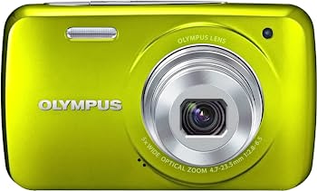 【中古】OLYMPUS デジタルカメラ VH-210 グリーン 1400万画素 光学5倍ズーム DIS ハイビジョンムービー 3.0型LCD 広角26mm 3Dフォト機能 VH-210 GRN当店取り扱いの中古品についてこちらの商品は中古品となっております。 付属品の有無については入荷の度異なり、商品タイトルに付属品についての記載がない場合もございますので、ご不明な場合はメッセージにてお問い合わせください。 買取時より付属していたものはお付けしておりますが、付属品や消耗品に保証はございません。中古品のため、使用に影響ない程度の使用感・経年劣化（傷、汚れなど）がある場合がございますのでご了承下さい。また、中古品の特性上ギフトには適しておりません。当店は専門店ではございませんので、製品に関する詳細や設定方法はメーカーへ直接お問い合わせいただきますようお願い致します。 画像はイメージ写真です。ビデオデッキ、各プレーヤーなど在庫品によってリモコンが付属してない場合がございます。限定版の付属品、ダウンロードコードなどの付属品は無しとお考え下さい。中古品の場合、基本的に説明書・外箱・ドライバーインストール用のCD-ROMはついておりませんので、ご了承の上お買求め下さい。当店での中古表記のトレーディングカードはプレイ用でございます。中古買取り品の為、細かなキズ・白欠け・多少の使用感がございますのでご了承下さいませ。ご返品について当店販売の中古品につきまして、初期不良に限り商品到着から7日間はご返品を受付けておりますので 到着後、なるべく早く動作確認や商品確認をお願い致します。1週間を超えてのご連絡のあったものは、ご返品不可となりますのでご了承下さい。中古品につきましては商品の特性上、お客様都合のご返品は原則としてお受けしておりません。ご注文からお届けまでご注文は24時間受け付けております。当店販売の中古品のお届けは国内倉庫からの発送の場合は3営業日〜10営業日前後とお考え下さい。 海外倉庫からの発送の場合は、一旦国内委託倉庫へ国際便にて配送の後にお客様へお送り致しますので、お届けまで3週間から1カ月ほどお時間を頂戴致します。※併売品の為、在庫切れの場合はご連絡させて頂きます。※離島、北海道、九州、沖縄は遅れる場合がございます。予めご了承下さい。※ご注文後、当店より確認のメールをする場合がございます。ご返信が無い場合キャンセルとなりますので予めご了承くださいませ。