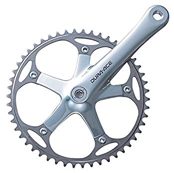 【状態　非常に良い】(中古品)SHIMANO(シマノ) デュラエースTrack チェーンリング 1/2インチx1/8インチ50T NJS 厚歯 Y16S50001【メーカー名】SHIMANO(シマノ)【メーカー型番】16S 5000-1【ブランド名】シマノ(SHIMANO)【商品説明】SHIMANO(シマノ) デュラエースTrack チェーンリング 1/2インチx1/8インチ50T NJS 厚歯 Y16S500012013 Shimano FC-7710 Dura Ace 1/2 x 1/8 inch Chainring Silver 50tお届け：受注後に再メンテ、梱包します。到着まで3日〜7日程度とお考え下さい。当店では初期不良に限り、商品到着から7日間は返品を 受付けております。品切れの場合は2週間程度でお届け致します。ご注文からお届けまで1、ご注文⇒24時間受け付けております。2、注文確認⇒当店から注文確認メールを送信します。3、在庫確認⇒中古品は受注後に、再メンテナンス、梱包しますので　お届けまで3日〜10日程度とお考え下さい。4、入金確認⇒前払い決済をご選択の場合、ご入金確認後、配送手配を致します。5、出荷⇒配送準備が整い次第、出荷致します。配送業者、追跡番号等の詳細をメール送信致します。6、到着⇒出荷後、1〜3日後に商品が到着します。当店はリサイクル専門店につき一般のお客様から買取しました中古扱い品です。ご来店ありがとうございます。
