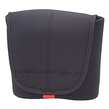 【商品名】MATIN 一眼カメラケース ネオプレーンカメラボディケースV2 XLサイズ ブラック M-10341【メーカー名】マーティン【メーカー型番】M-10341【ブランド名】マーティン【商品説明】MATIN 一眼カメラケース ネオプレーンカメラボディケースV2 XLサイズ ブラック M-10341収納の目安 : バッテリーグリップ付の一眼レフカメラボディ内寸(約) : 奥行70×横幅155×高さ150mm製品重量(約) : 100g主要材質 : ネオプレーンカラー : ブラック当店では初期不良に限り、商品到着から7日間は返品を 受付けております。・通常3日〜5日でお届けできます。万が一、品切れの場合は2週間程度でお届け致します。ご注文からお届けまで1、ご注文⇒ご注文は24時間受け付けております。2、注文確認⇒ご注文後、当店から注文確認メールを送信します。3、在庫確認⇒国内在庫：3〜5日程度でお届け。　海外在庫：2週間程度でお届け。　※在庫切れの場合はご連絡させて頂きます。4、入金確認⇒前払い決済をご選択の場合、ご入金確認後、配送手配を致します。5、出荷⇒配送準備が整い次第、出荷致します。配送業者、追跡番号等の詳細をメール送信致します。6、到着⇒出荷後、1〜3日後に商品が到着します。　※離島、北海道、九州、沖縄は遅れる場合がございます。予めご了承下さい。ご来店ありがとうございます。