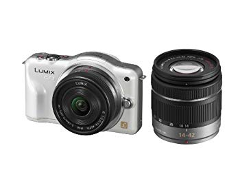 【状態　非常に良い】（中古品）パナソニック ミラーレス一眼カメラ LUMIX GF3 ダブルズームキット シェルホワイト DMC-GF3W-W【メーカー名】パナソニック【メーカー型番】DMC-GF3W-W【ブランド名】パナソニック(Panasonic)【商品説明】パナソニック ミラーレス一眼カメラ LUMIX GF3 ダブルズームキット シェルホワイト DMC-GF3W-Wお届け：到着まで3日〜10日程度とお考え下さい。当店では初期不良に限り、商品到着から7日間は返品を受付けております。お客様都合での返品はお受けしておりませんのでご了承ください。他モールとの併売品の為、売り切れの場合はご連絡させて頂きます。当店の・品は、お客様から買い取りました中古扱い品です。ご注文からお届けまで1、ご注文⇒ご注文は24時間受け付けております。2、注文確認⇒ご注文後、当店から注文確認メールを送信します。3、在庫確認⇒お届けまで3日〜10日程度とお考え下さい。海外在庫は10日〜2週間の見込みです。4、入金確認⇒前払い決済をご選択の場合、ご入金確認後、配送手配を致します。5、出荷⇒配送準備が整い次第、出荷致します。配送業者、追跡番号等の詳細をメール送信致します。6、到着⇒出荷後、1〜3日後に商品が到着します。　※離島、北海道、九州、沖縄は遅れる場合がございます。予めご了承下さい。ご来店ありがとうございます。