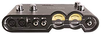 【状態　非常に良い】(中古品)Line 6 オーディオインターフェイス POD STUDIO UX2【メーカー名】Line 6【メーカー型番】POD Studio UX2【ブランド名】Line 6【商品説明】Line 6 オーディオインターフェイス POD STUDIO UX2ギター・レコーディング機器では最も低ノイズ(従来の商品に比べ、ダイナミック・レンジを12dB拡大)驚異のロー・レイテンシーを実現するToneDirectモニタリング・システム24-bit/96kHz処理18アンプ・モデル、24キャビネット・モデルスタジオ・エフェクト、ペダル・エフェクト29種お届け：受注後に再メンテ、梱包します。到着まで3日〜10日程度とお考え下さい。当店では初期不良に限り、商品到着から7日間は返品を 受付けております。品切れの場合は2週間程度でお届け致します。ご注文からお届けまで1、ご注文⇒24時間受け付けております。2、注文確認⇒当店から注文確認メールを送信します。3、在庫確認⇒中古品は受注後に、再メンテナンス、梱包しますので　お届けまで3日〜10日程度とお考え下さい。4、入金確認⇒前払い決済をご選択の場合、ご入金確認後、配送手配を致します。5、出荷⇒配送準備が整い次第、出荷致します。配送業者、追跡番号等の詳細をメール送信致します。6、到着⇒出荷後、1〜3日後に商品が到着します。当店はリサイクル専門店につき一般のお客様から買取しました中古扱い品です。ご来店ありがとうございます。
