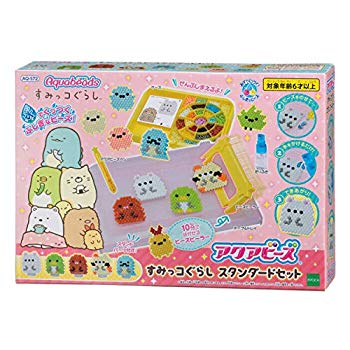 アクアビーズ すみっコぐらし スタンダードセットこの度はご来店誠に有難うございます！当店では初期不良に限り、商品到着から7日間は返品を受付けております。ご注文後のお客様都合での返品はお受けしておりませんのでご了承ください。他モールとの併売を行っておりますので、万が一売り切れの場合はご連絡させて頂きます。当店の・品は、お客様から買い取りました中古扱い品です。ご注文からお届けまで1、ご注文⇒ご注文は24時間受け付けております。2、注文確認⇒ご注文後、当店から注文確認メールを送信します。3、在庫確認⇒お届けまで3日から10日程度とお考え下さい。商品によってはお取り寄せさせていただきますので、通常よりお時間がかかる場合があります。その際はご連絡させていただきますのでご了承願います。当店は少人数運営のため、電話でのお問い合わせは受け付けておりませんので、メールにてお願い致します。ご来店ありがとうございます。