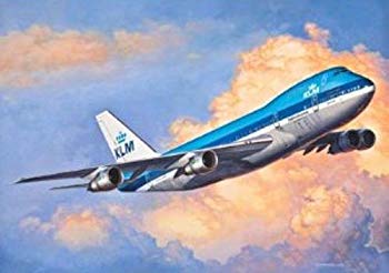 ドイツレベル 1/450 B747-200 03999 プラモデル【メーカー名】ドイツレベル(Revell)【メーカー型番】RV03999【ブランド名】ドイツレベル(Revell)【商品説明】ドイツレベル 1/450 B747-200 03999 プラモデル組み立て、塗装が必要なプラモデル。別途、工具、塗料等が必要。当店では初期不良に限り、商品到着から7日間は返品を 受付けております。品切れの場合は2週間程度でお届け致します。ご注文からお届けまで1、ご注文⇒24時間受け付けております。2、注文確認⇒当店から注文確認メールを送信します。3、在庫確認⇒中古品は受注後に、再メンテナンス、梱包しますので　お届けまで3日〜10日程度とお考え下さい。4、入金確認⇒前払い決済をご選択の場合、ご入金確認後、配送手配を致します。5、出荷⇒配送準備が整い次第、出荷致します。配送業者、追跡番号等の詳細をメール送信致します。6、到着⇒出荷後、1〜3日後に商品が到着します。当店はリサイクル専門店につき一般のお客様から買取しました中古扱い品です。ご来店ありがとうございます。