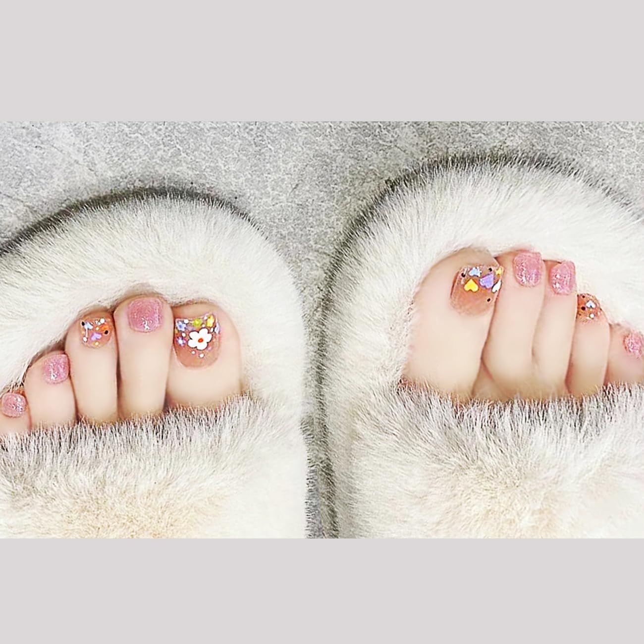 【送料無料】ジェルネイルシール 足用 2枚入 マニキュア膜付 長持ち無臭 防水 安全 貼るジェルネイル 貼って固めるグラデーション オフィスネイル キラキラ 可愛い シンプル 女性 プレゼント ツール付き … 色：小さな花