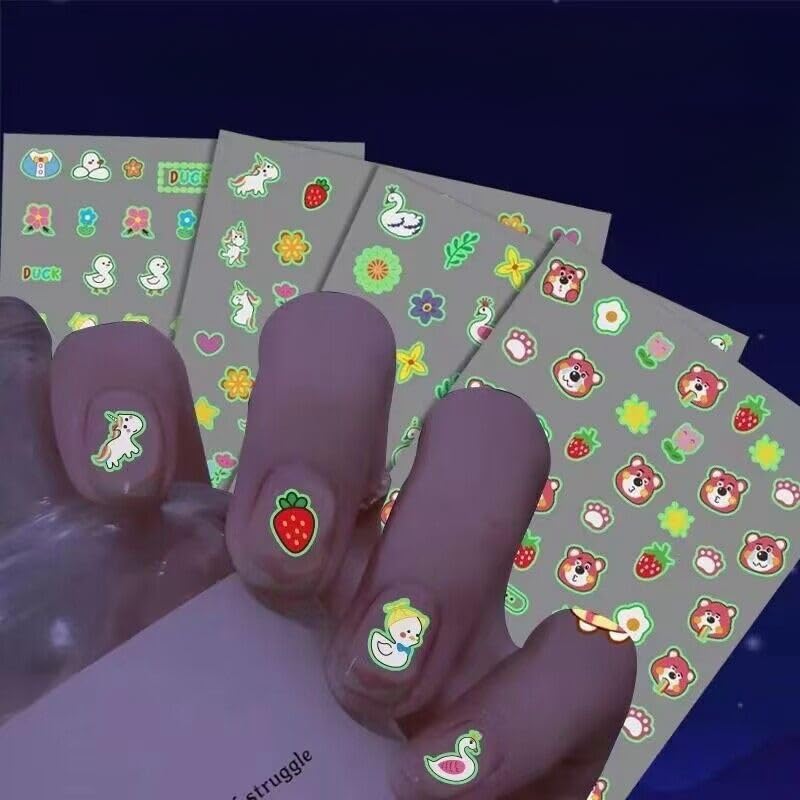 【送料無料】子供 暗闇で光るネイルステッカー - ネイルアート20個の自己粘着ネイル デカール | 女性用..