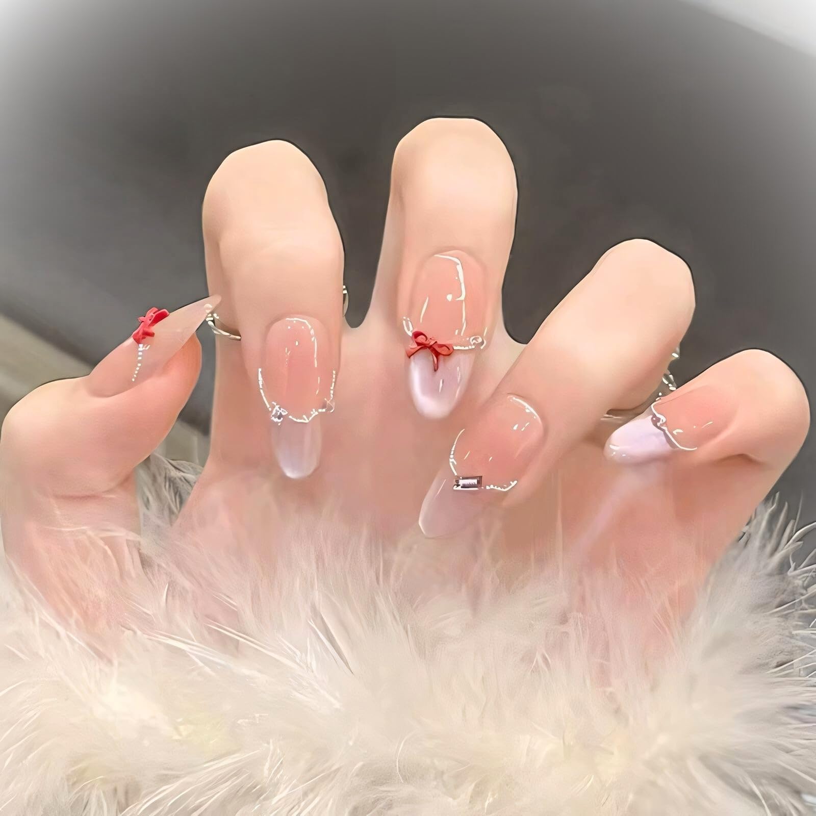 【送料無料】COLORBIRD ネイルチップ ショート ポイント ラウンド 色：ピンク、サイズ：ミディアム