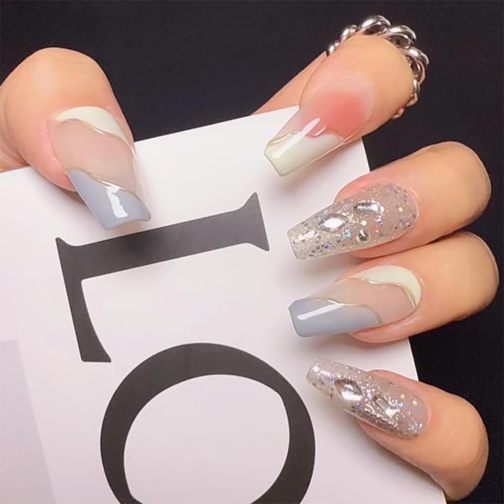 【送料無料】2IM Studio ネイルチップ 10枚入 職人仕上げ 和風ミニマルデザイン 上品シンプル 格子柄 ダイヤモンド グラデーション バタフライ 大理石柄 レオパード柄 ミディアム・ロングサイズ 手作りサロン級 フォトウェディング 結婚式 色：カラーブロック、サイズ：M