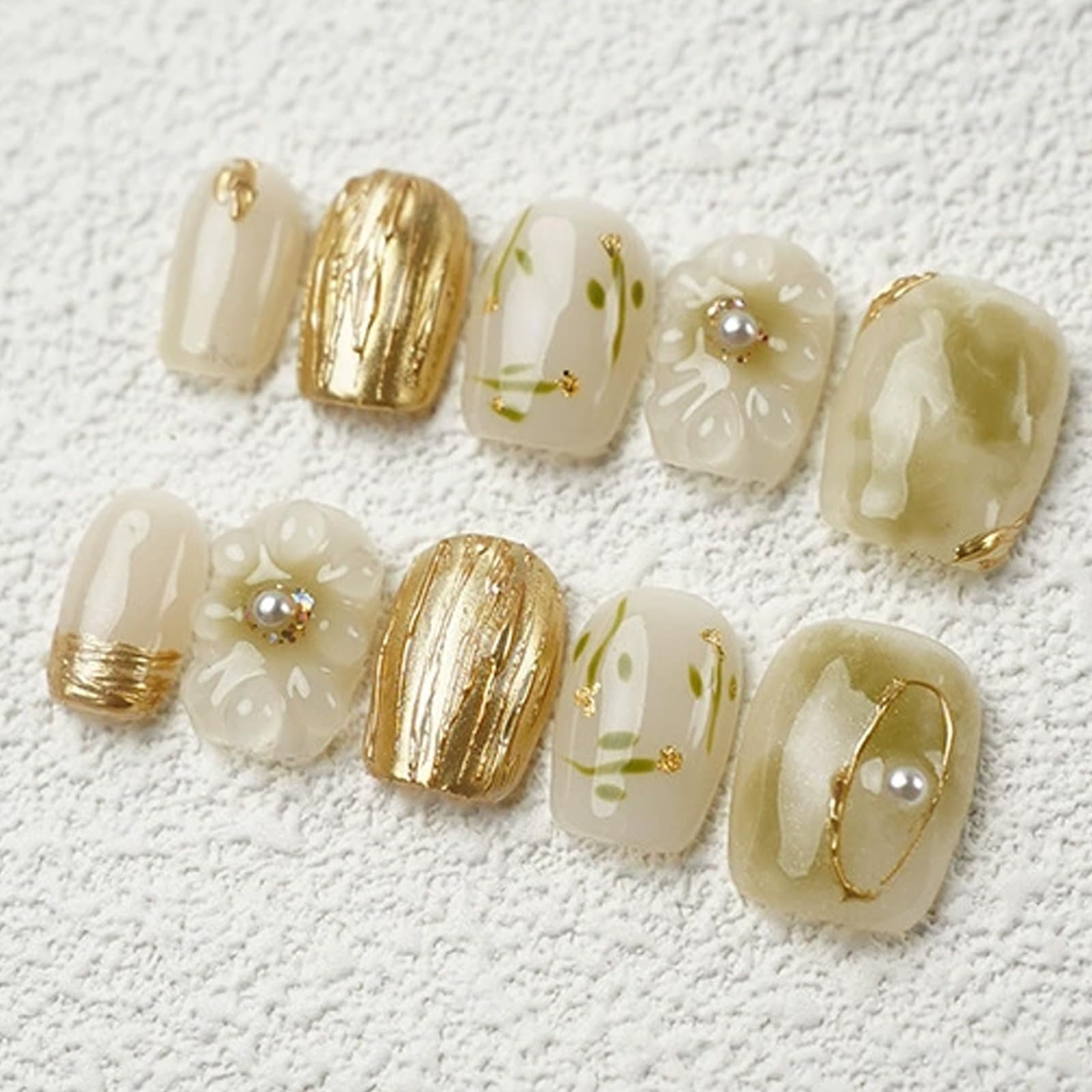 【送料無料】ネイルチップ ショート 短め 黄 貼るだけネイル つけづめ つけ爪 春 可愛い 韓国 花 袴 ジ..