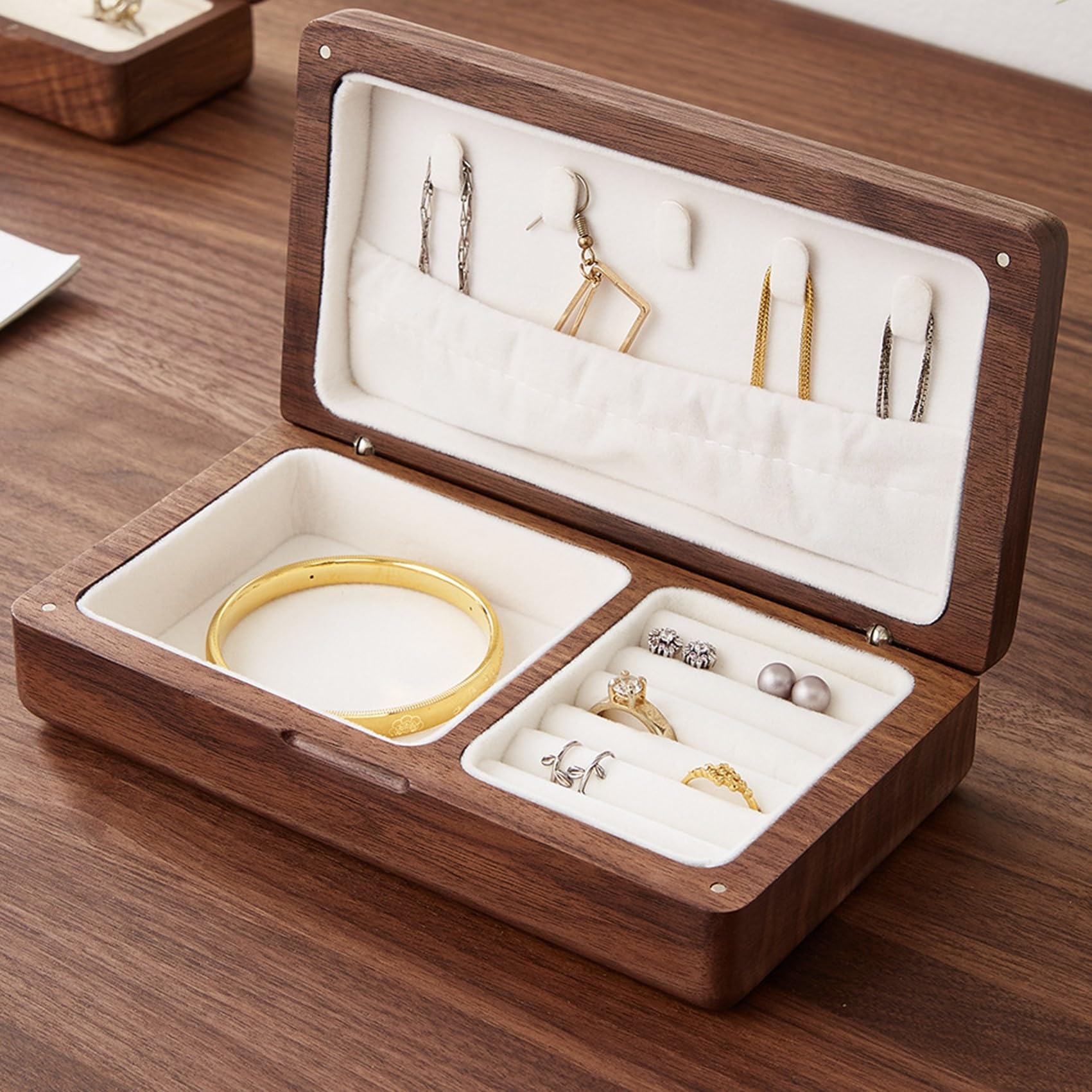 【送料無料】NOELAMOUR ジュエリーボックス アクセサリーケース 木製 北欧 持ち運び ウォールナット (..