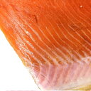 北海道小樽市 飯坂冨士商店 天然紅鮭 無塩 生 99%骨除去済み 800g 8枚カット 天然 紅鮭 無塩 骨除去済み ステーキ フライ お取り寄せ ご自宅用 ギフト用 業務用 お弁当 ご飯のお供 おつまみ