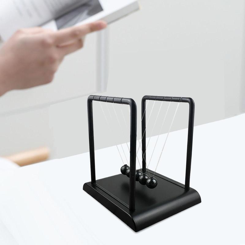 ニュートン バランス ボール デコレーション ブラック スタンド ガジェット スイング ボール 5 振り子..