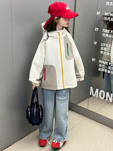 女性の大童春秋のコート2025??の女の子の洋?の色合わせの突撃服の女性の流行のカジュアな帽子のコート 女性の大童春秋のコート2025??の女の子の洋?の色合わせの突撃服の女性の流行のカジュアな帽子のコート